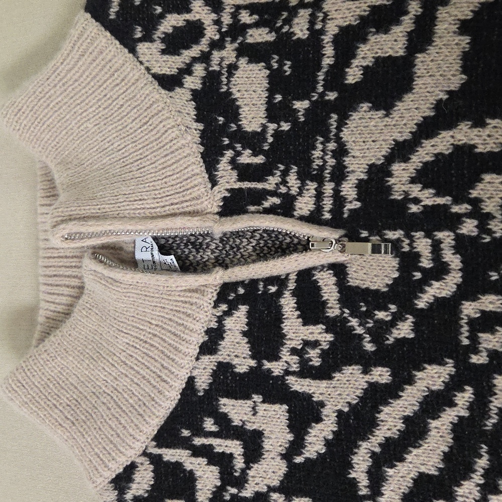 Sweet Rain Black and Cream Knit Sweater SZ MED OVERSIZED - Picture 2 of 7